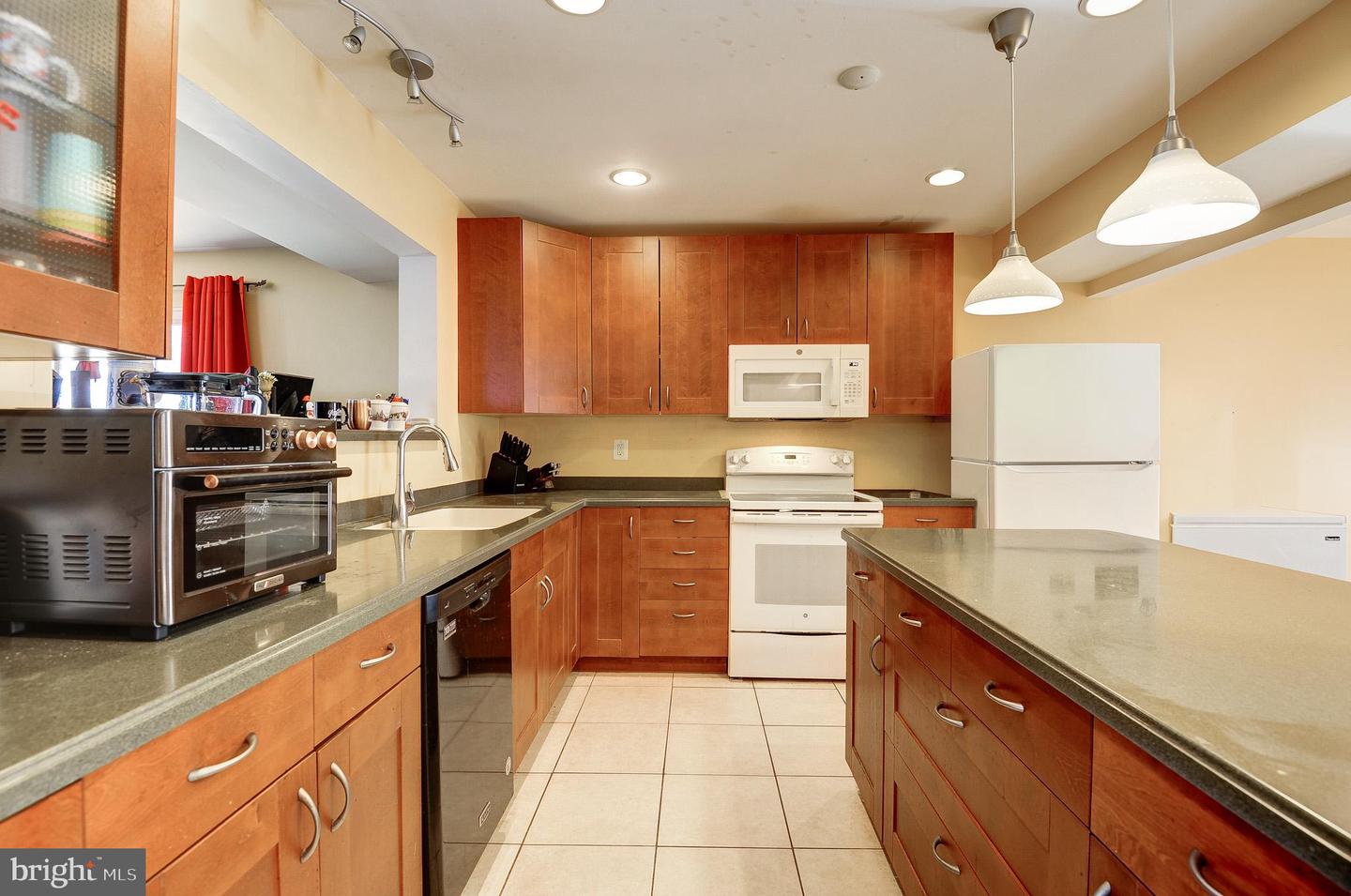 1118 S WILLIAMSBURG CT, STERLING, Virginia 20164, 4 Bedrooms Bedrooms, ,2 BathroomsBathrooms,Residential,For sale,1118 S WILLIAMSBURG CT,VALO2116470 MLS # VALO2116470