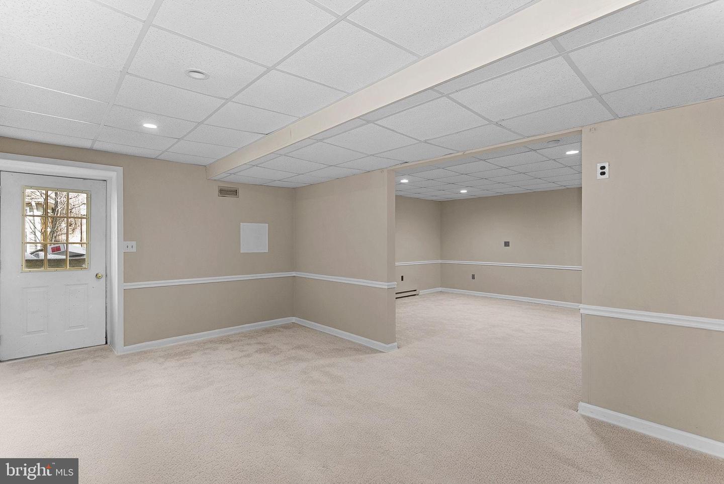 528 NORTHWOOD CIR, CROSS JUNCTION, Virginia 22625, 4 Bedrooms Bedrooms, 11 Rooms Rooms,2 BathroomsBathrooms,Residential,For sale,528 NORTHWOOD CIR,VAFV2039732 MLS # VAFV2039732