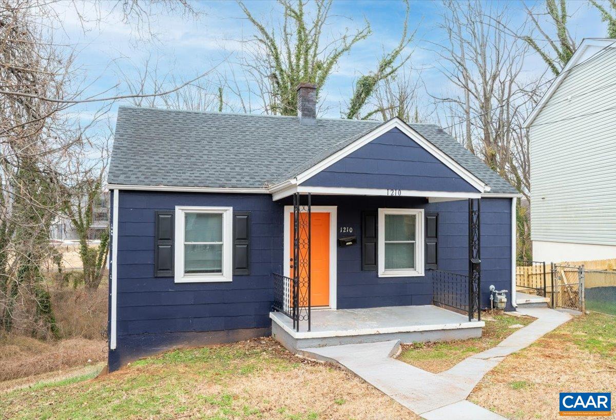 1210 CHERRY AVE, CHARLOTTESVILLE, Virginia 22903, ,Residential,1210 CHERRY AVE,673654 MLS # 673654