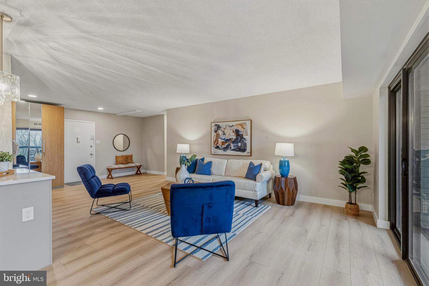 309 YOAKUM PKWY #1003, ALEXANDRIA, Virginia 22304, 2 Bedrooms Bedrooms, 4 Rooms Rooms,2 BathroomsBathrooms,Residential,For sale,309 YOAKUM PKWY #1003,VAAX2054404 MLS # VAAX2054404