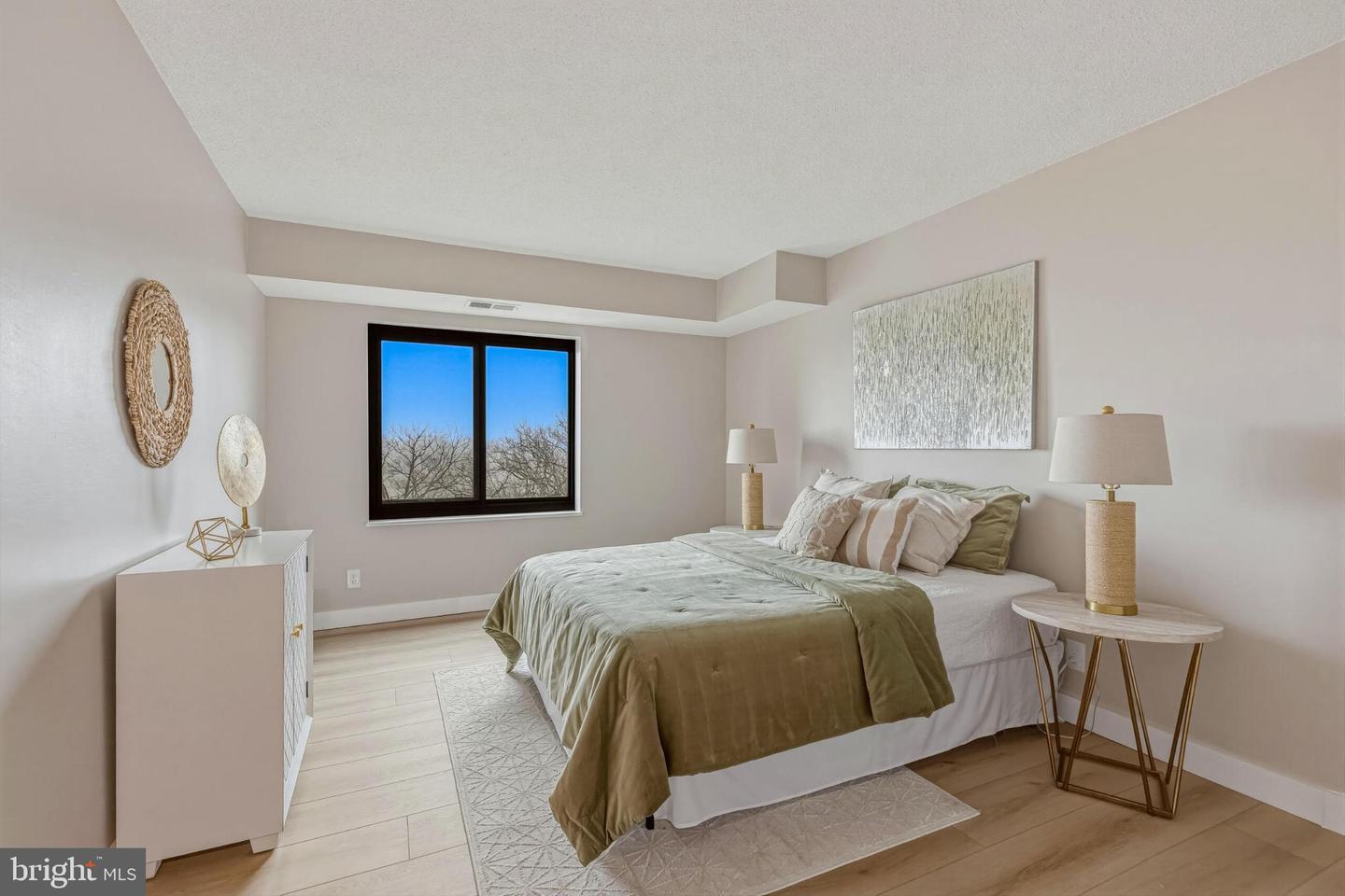 309 YOAKUM PKWY #1003, ALEXANDRIA, Virginia 22304, 2 Bedrooms Bedrooms, 4 Rooms Rooms,2 BathroomsBathrooms,Residential,For sale,309 YOAKUM PKWY #1003,VAAX2054404 MLS # VAAX2054404