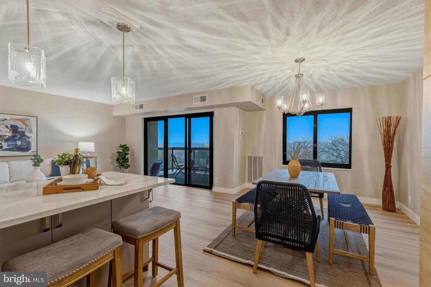 309 YOAKUM PKWY #1003, ALEXANDRIA, Virginia 22304, 2 Bedrooms Bedrooms, 4 Rooms Rooms,2 BathroomsBathrooms,Residential,For sale,309 YOAKUM PKWY #1003,VAAX2054404 MLS # VAAX2054404