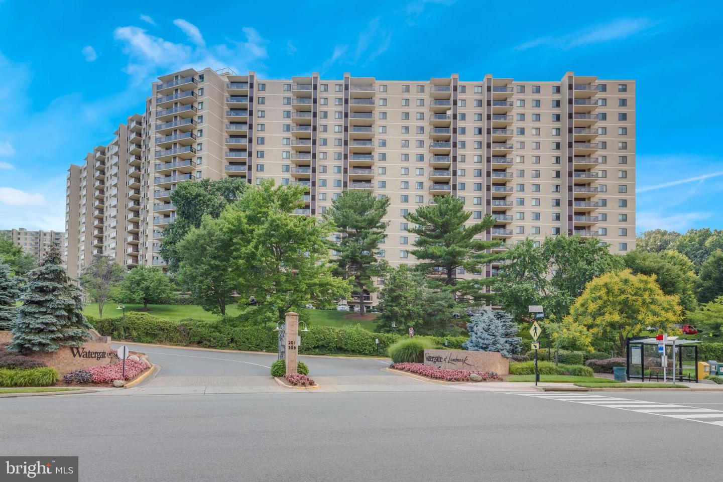 309 YOAKUM PKWY #1003, ALEXANDRIA, Virginia 22304, 2 Bedrooms Bedrooms, 4 Rooms Rooms,2 BathroomsBathrooms,Residential,For sale,309 YOAKUM PKWY #1003,VAAX2054404 MLS # VAAX2054404