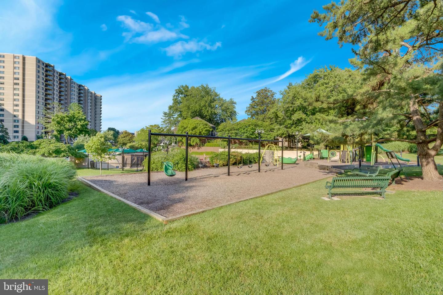 309 YOAKUM PKWY #1003, ALEXANDRIA, Virginia 22304, 2 Bedrooms Bedrooms, 4 Rooms Rooms,2 BathroomsBathrooms,Residential,For sale,309 YOAKUM PKWY #1003,VAAX2054404 MLS # VAAX2054404