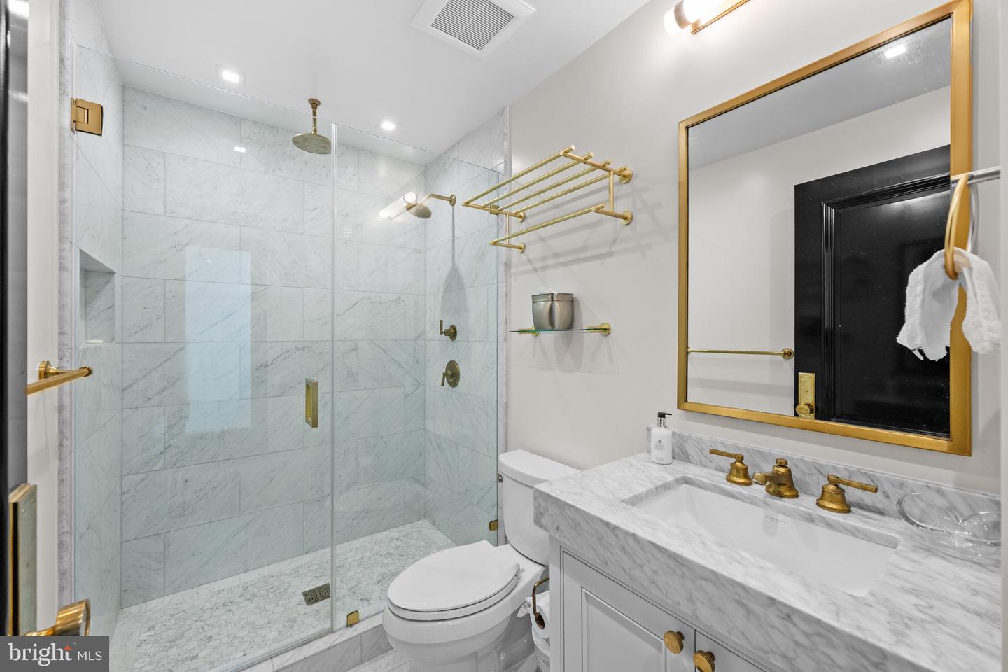 1524 SWANN ST NW, WASHINGTON, District Of Columbia 20009, 5 Bedrooms Bedrooms, 9 Rooms Rooms,3 BathroomsBathrooms,Residential,For sale,1524 SWANN ST NW,DCDC2247466 MLS # DCDC2247466