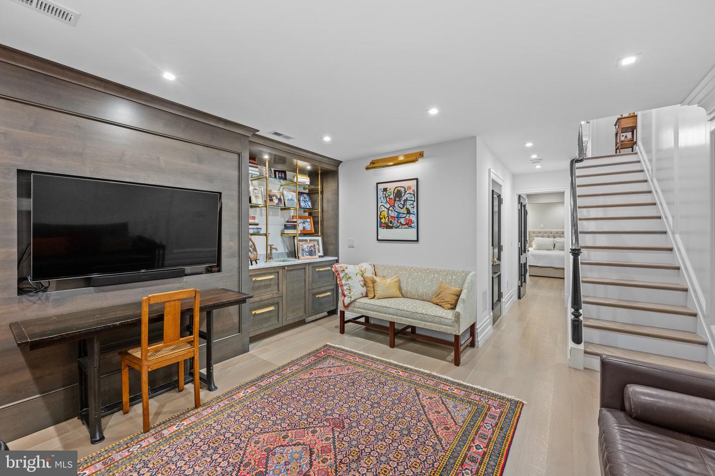 1524 SWANN ST NW, WASHINGTON, District Of Columbia 20009, 5 Bedrooms Bedrooms, 9 Rooms Rooms,3 BathroomsBathrooms,Residential,For sale,1524 SWANN ST NW,DCDC2247466 MLS # DCDC2247466