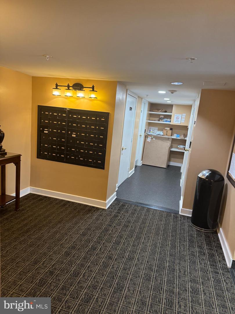 301 S REYNOLDS ST #611, ALEXANDRIA, Virginia 22304, 1 Bedroom Bedrooms, 5 Rooms Rooms,1 BathroomBathrooms,Residential,For sale,301 S REYNOLDS ST #611,VAAX2054432 MLS # VAAX2054432