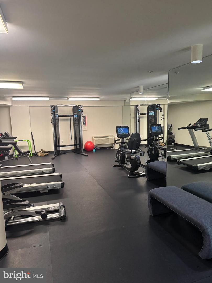 301 S REYNOLDS ST #611, ALEXANDRIA, Virginia 22304, 1 Bedroom Bedrooms, 5 Rooms Rooms,1 BathroomBathrooms,Residential,For sale,301 S REYNOLDS ST #611,VAAX2054432 MLS # VAAX2054432