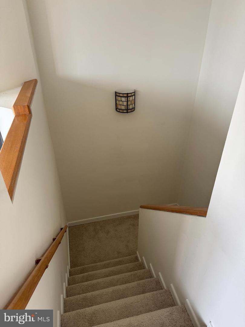 301 S REYNOLDS ST #611, ALEXANDRIA, Virginia 22304, 1 Bedroom Bedrooms, 5 Rooms Rooms,1 BathroomBathrooms,Residential,For sale,301 S REYNOLDS ST #611,VAAX2054432 MLS # VAAX2054432