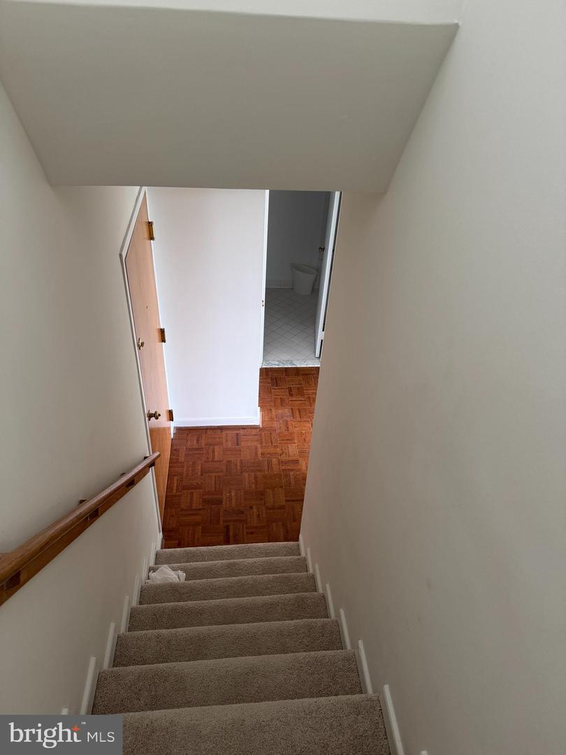 301 S REYNOLDS ST #611, ALEXANDRIA, Virginia 22304, 1 Bedroom Bedrooms, 5 Rooms Rooms,1 BathroomBathrooms,Residential,For sale,301 S REYNOLDS ST #611,VAAX2054432 MLS # VAAX2054432