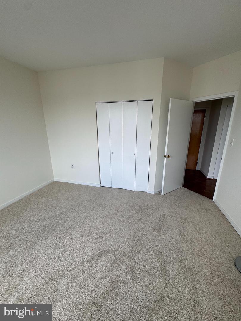 301 S REYNOLDS ST #611, ALEXANDRIA, Virginia 22304, 1 Bedroom Bedrooms, 5 Rooms Rooms,1 BathroomBathrooms,Residential,For sale,301 S REYNOLDS ST #611,VAAX2054432 MLS # VAAX2054432