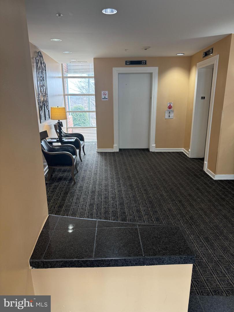 301 S REYNOLDS ST #611, ALEXANDRIA, Virginia 22304, 1 Bedroom Bedrooms, 5 Rooms Rooms,1 BathroomBathrooms,Residential,For sale,301 S REYNOLDS ST #611,VAAX2054432 MLS # VAAX2054432