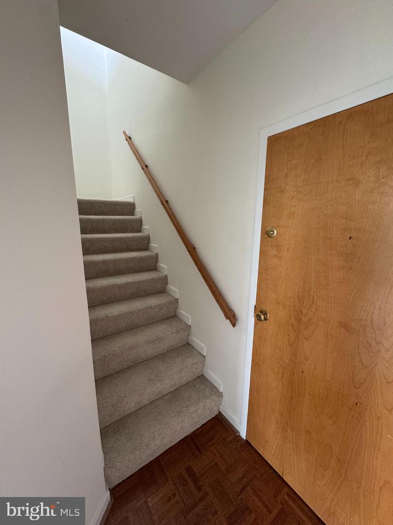 301 S REYNOLDS ST #611, ALEXANDRIA, Virginia 22304, 1 Bedroom Bedrooms, 5 Rooms Rooms,1 BathroomBathrooms,Residential,For sale,301 S REYNOLDS ST #611,VAAX2054432 MLS # VAAX2054432