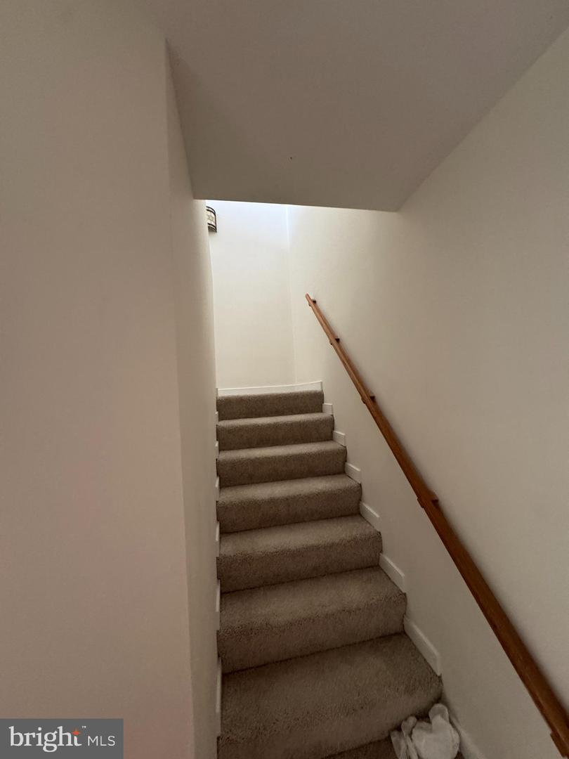 301 S REYNOLDS ST #611, ALEXANDRIA, Virginia 22304, 1 Bedroom Bedrooms, 5 Rooms Rooms,1 BathroomBathrooms,Residential,For sale,301 S REYNOLDS ST #611,VAAX2054432 MLS # VAAX2054432