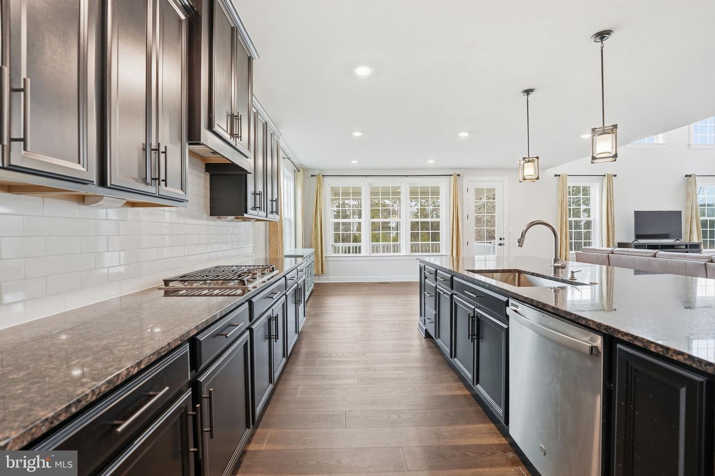 15642 CALUM CT, HAYMARKET, Virginia 20169, 5 Bedrooms Bedrooms, ,5 BathroomsBathrooms,Residential,For sale,15642 CALUM CT,VAPW2113126 MLS # VAPW2113126