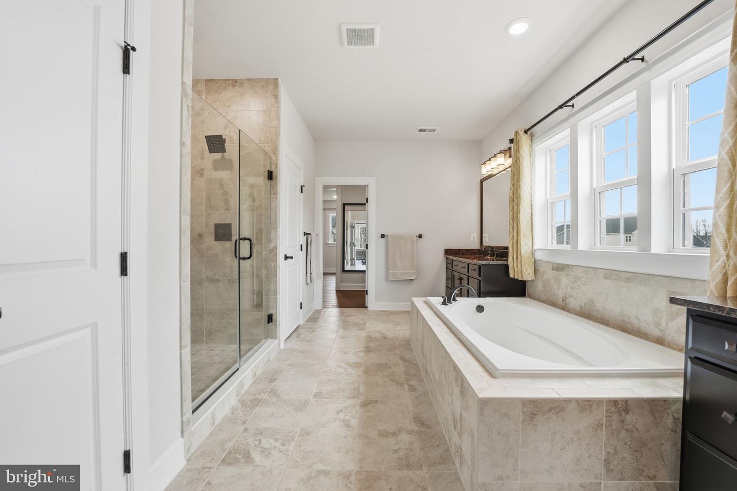 15642 CALUM CT, HAYMARKET, Virginia 20169, 5 Bedrooms Bedrooms, ,5 BathroomsBathrooms,Residential,For sale,15642 CALUM CT,VAPW2113126 MLS # VAPW2113126