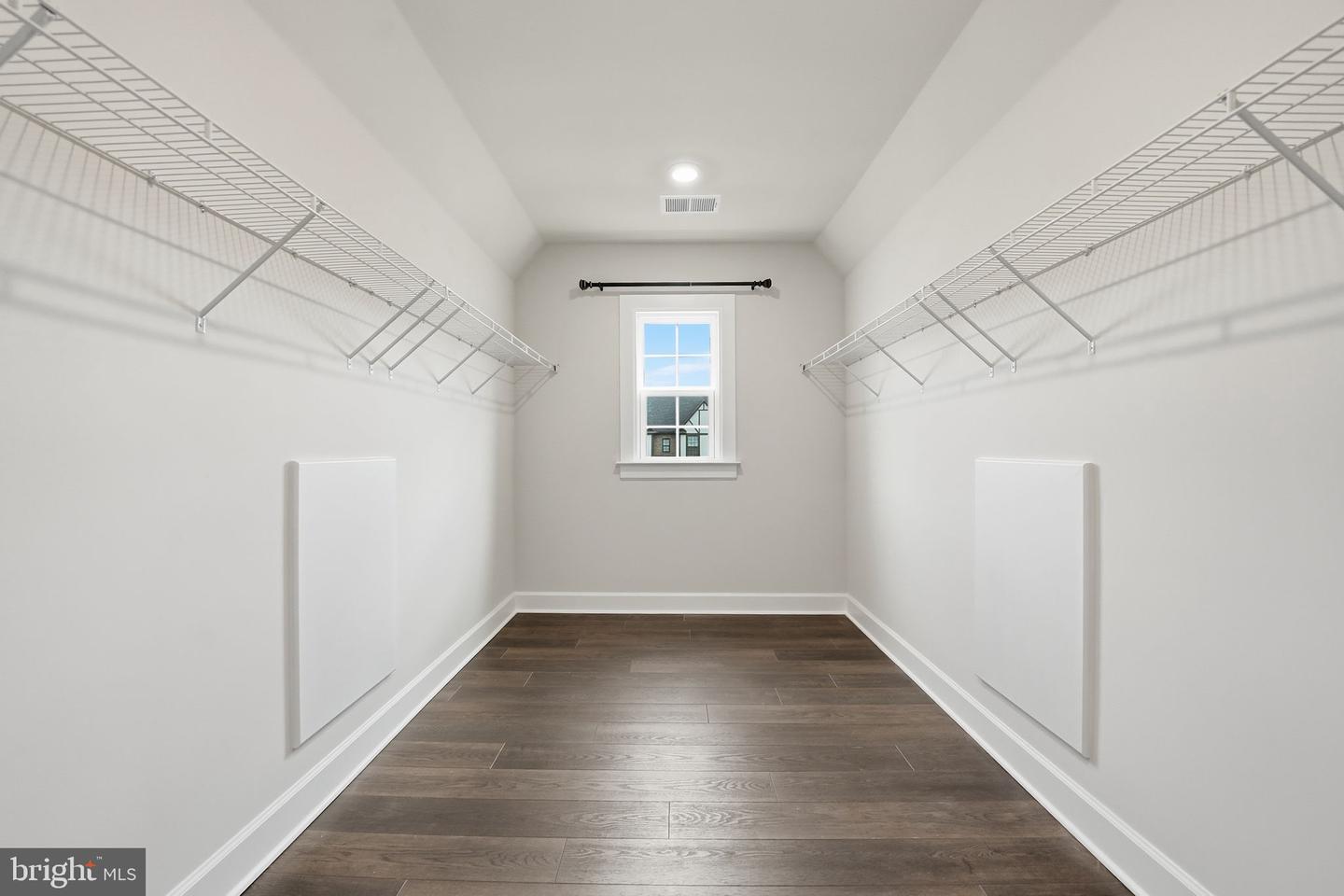 15642 CALUM CT, HAYMARKET, Virginia 20169, 5 Bedrooms Bedrooms, ,5 BathroomsBathrooms,Residential,For sale,15642 CALUM CT,VAPW2113126 MLS # VAPW2113126