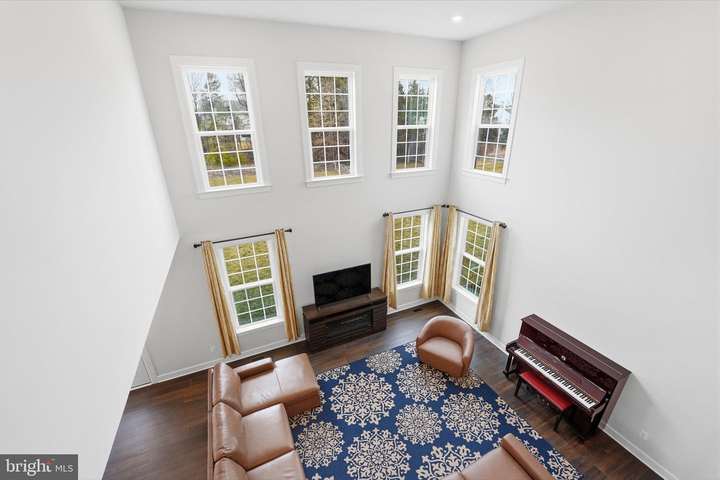 15642 CALUM CT, HAYMARKET, Virginia 20169, 5 Bedrooms Bedrooms, ,5 BathroomsBathrooms,Residential,For sale,15642 CALUM CT,VAPW2113126 MLS # VAPW2113126