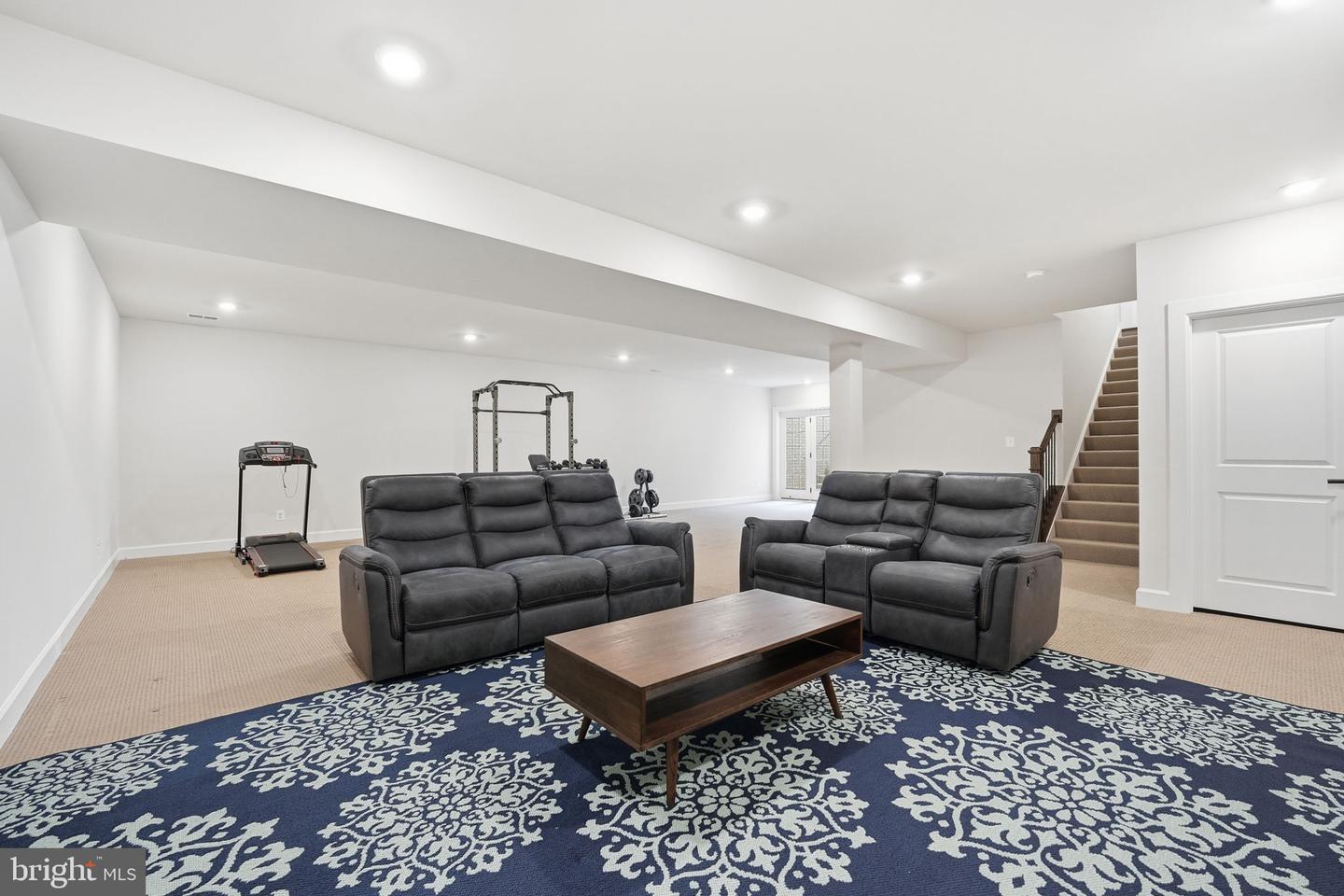 15642 CALUM CT, HAYMARKET, Virginia 20169, 5 Bedrooms Bedrooms, ,5 BathroomsBathrooms,Residential,For sale,15642 CALUM CT,VAPW2113126 MLS # VAPW2113126