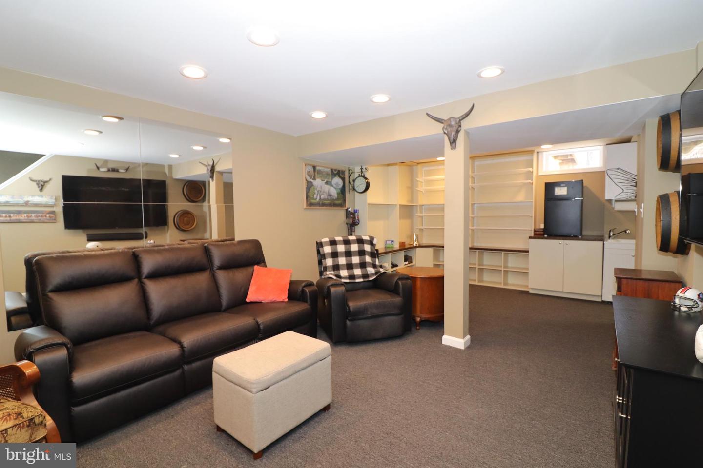 6014 WINDSOR DR, FREDERICKSBURG, Virginia 22407, 3 Bedrooms Bedrooms, ,2 BathroomsBathrooms,Residential,For sale,6014 WINDSOR DR,VASP2039512 MLS # VASP2039512