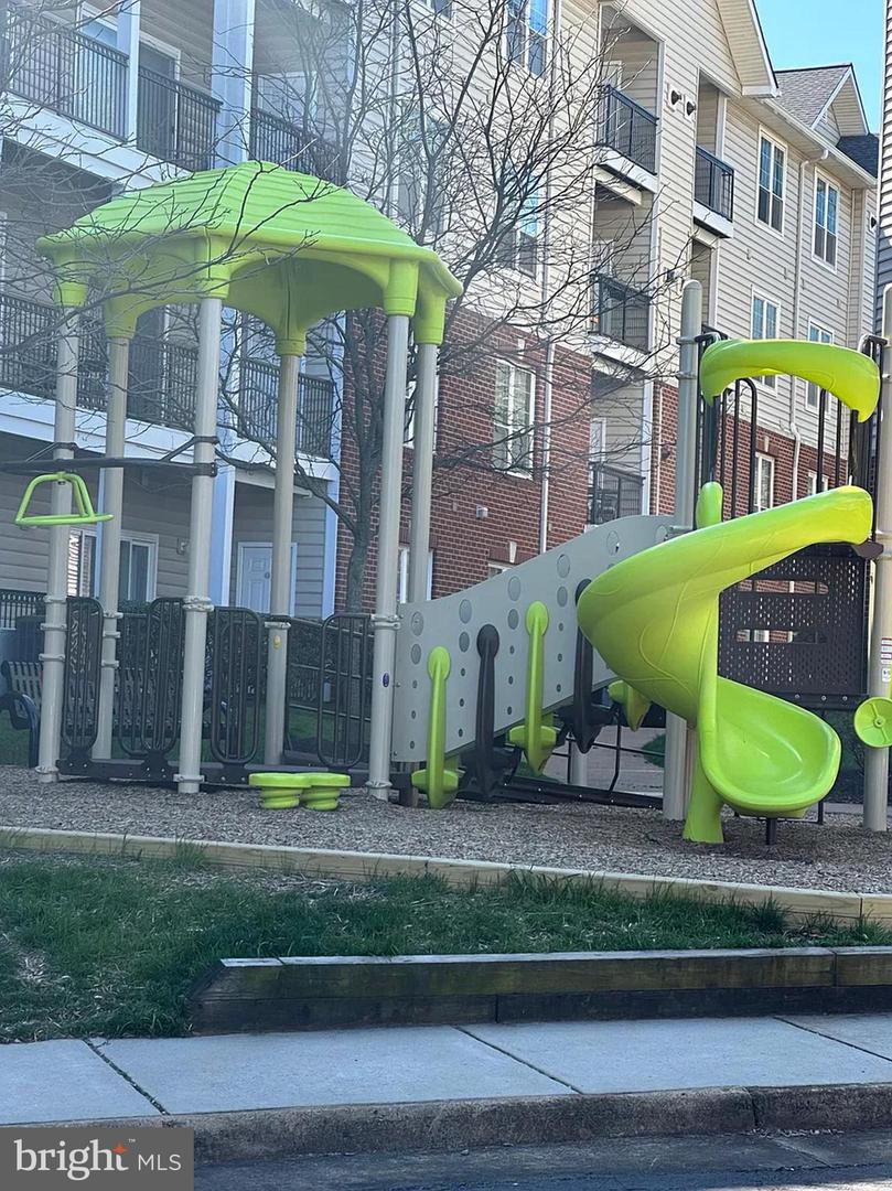 1580 SPRING GATE DR #4314, MCLEAN, Virginia 22102, 2 Bedrooms Bedrooms, 6 Rooms Rooms,2 BathroomsBathrooms,Residential,For sale,1580 SPRING GATE DR #4314,VAFX2292540 MLS # VAFX2292540