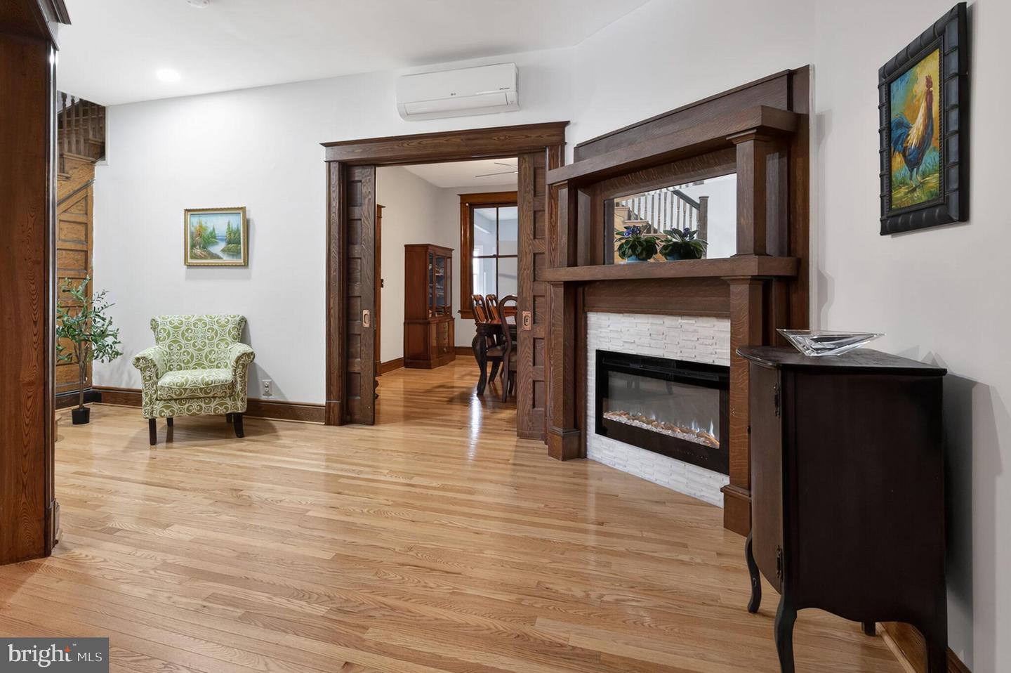 649 SOUTH CAROLINA AVE SE, WASHINGTON, District Of Columbia 20003, 5 Bedrooms Bedrooms, ,3 BathroomsBathrooms,Residential,For sale,649 SOUTH CAROLINA AVE SE,DCDC2247528 MLS # DCDC2247528