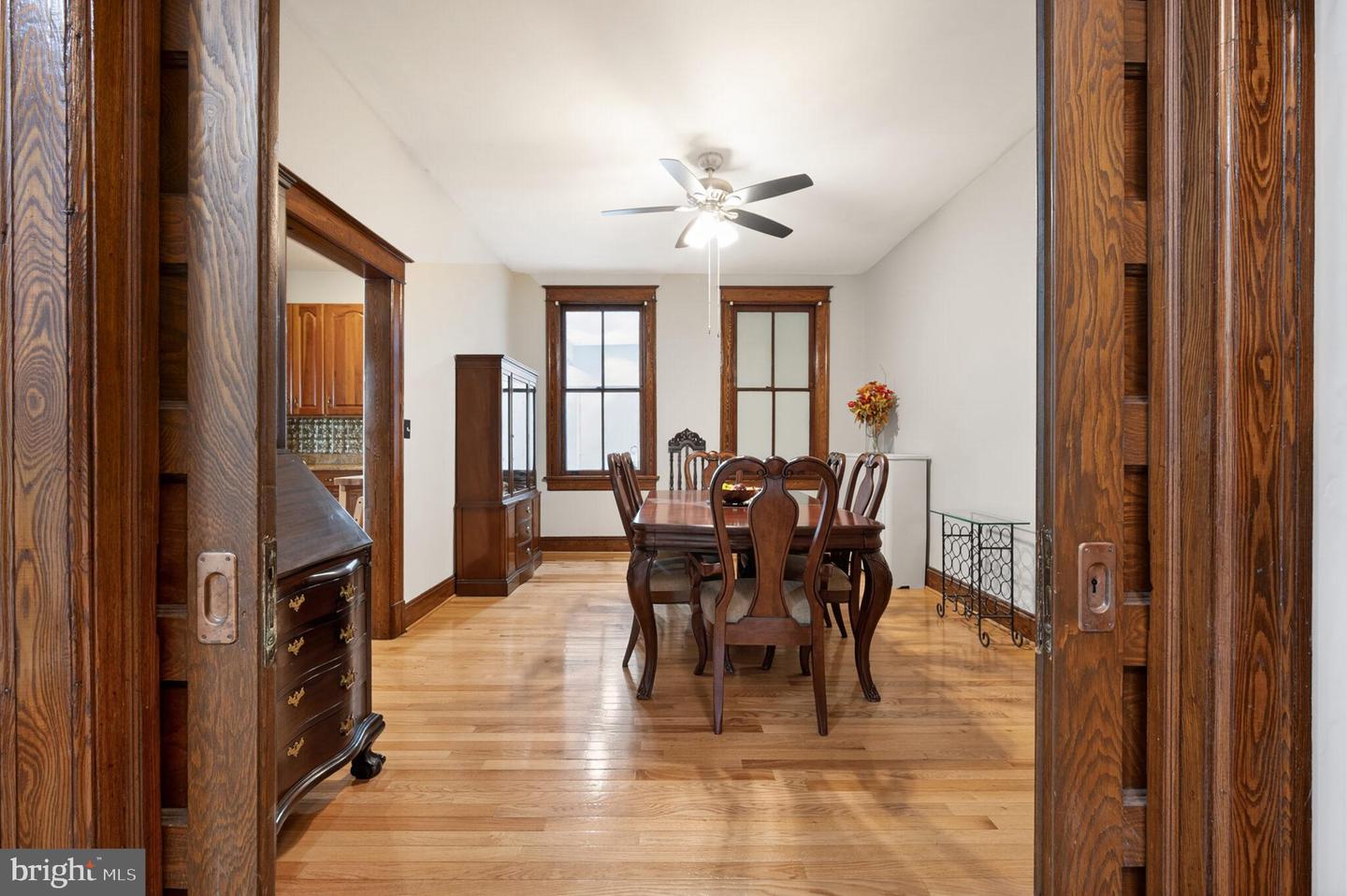 649 SOUTH CAROLINA AVE SE, WASHINGTON, District Of Columbia 20003, 5 Bedrooms Bedrooms, ,3 BathroomsBathrooms,Residential,For sale,649 SOUTH CAROLINA AVE SE,DCDC2247528 MLS # DCDC2247528