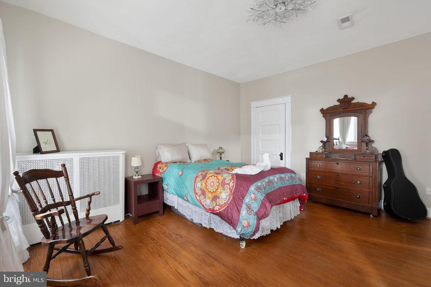 649 SOUTH CAROLINA AVE SE, WASHINGTON, District Of Columbia 20003, 5 Bedrooms Bedrooms, ,3 BathroomsBathrooms,Residential,For sale,649 SOUTH CAROLINA AVE SE,DCDC2247528 MLS # DCDC2247528