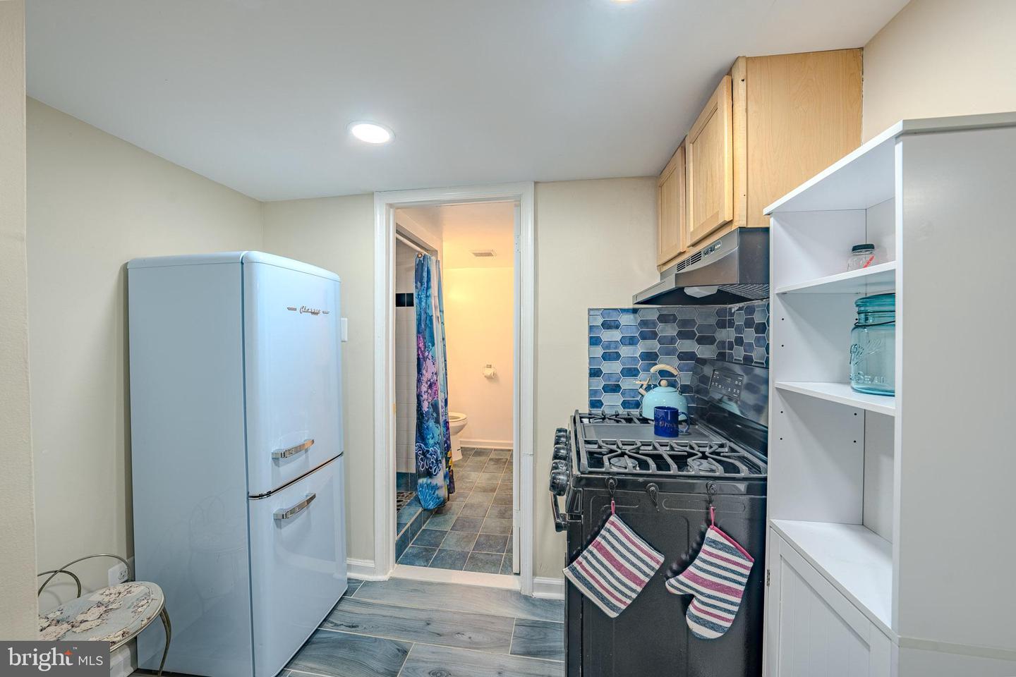 649 SOUTH CAROLINA AVE SE, WASHINGTON, District Of Columbia 20003, 5 Bedrooms Bedrooms, ,3 BathroomsBathrooms,Residential,For sale,649 SOUTH CAROLINA AVE SE,DCDC2247528 MLS # DCDC2247528