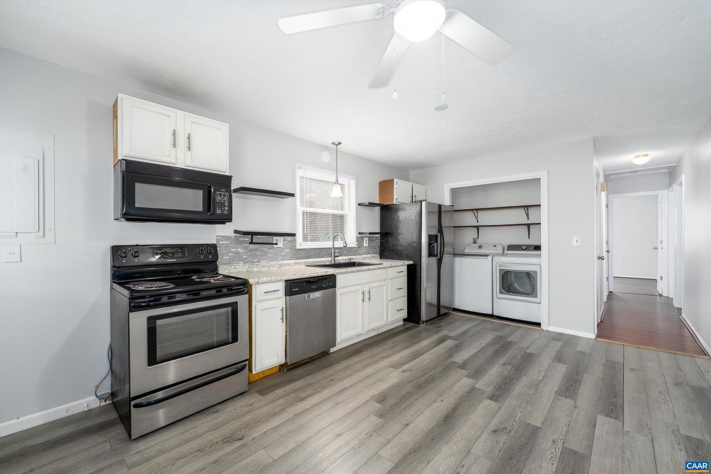 9 PLEASANT VIEW TER, PALMYRA, Virginia 22963, 3 Bedrooms Bedrooms, ,1 BathroomBathrooms,Residential,For sale,9 PLEASANT VIEW TER,673612 MLS # 673612 9 PLEASANT VIEW TER, PALMYRA, Virginia 22963, 3 Bedrooms Bedrooms, ,1 BathroomBathrooms,Residential,For sale,9 PLEASANT VIEW TER,673612 MLS # 673612