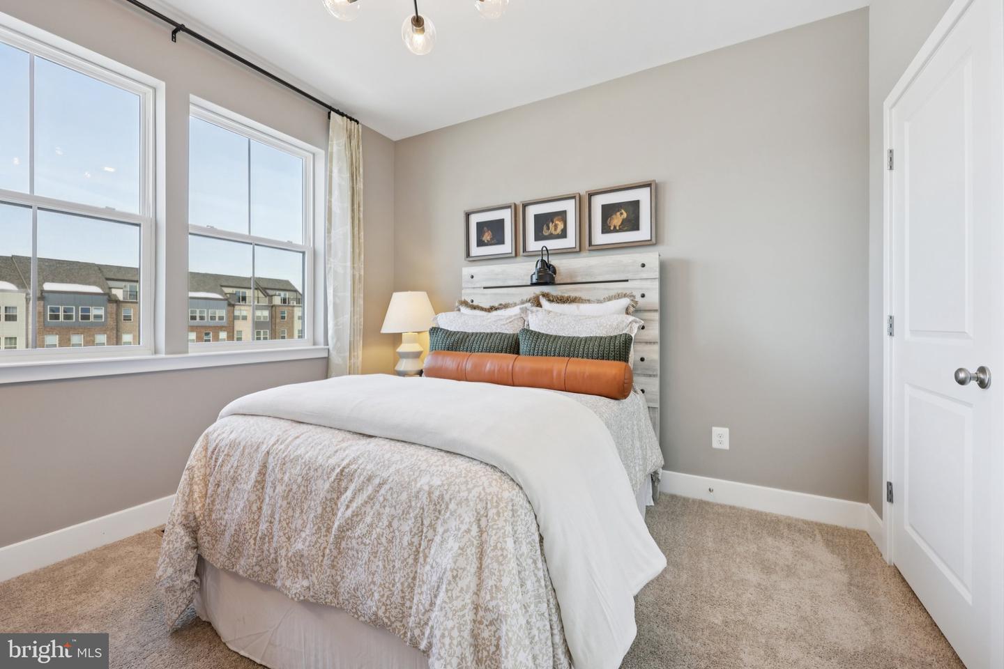 11367 HYPATIA LOOP, MANASSAS, Virginia 20109, 4 Bedrooms Bedrooms, ,3 BathroomsBathrooms,Residential,For sale,11367 HYPATIA LOOP,VAPW2113176 MLS # VAPW2113176