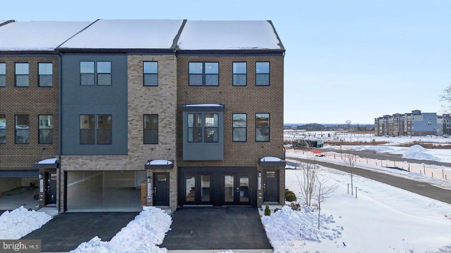 11369 HYPATIA LOOP, MANASSAS, Virginia 20109, 4 Bedrooms Bedrooms, ,3 BathroomsBathrooms,Residential,For sale,11369 HYPATIA LOOP,VAPW2113182 MLS # VAPW2113182