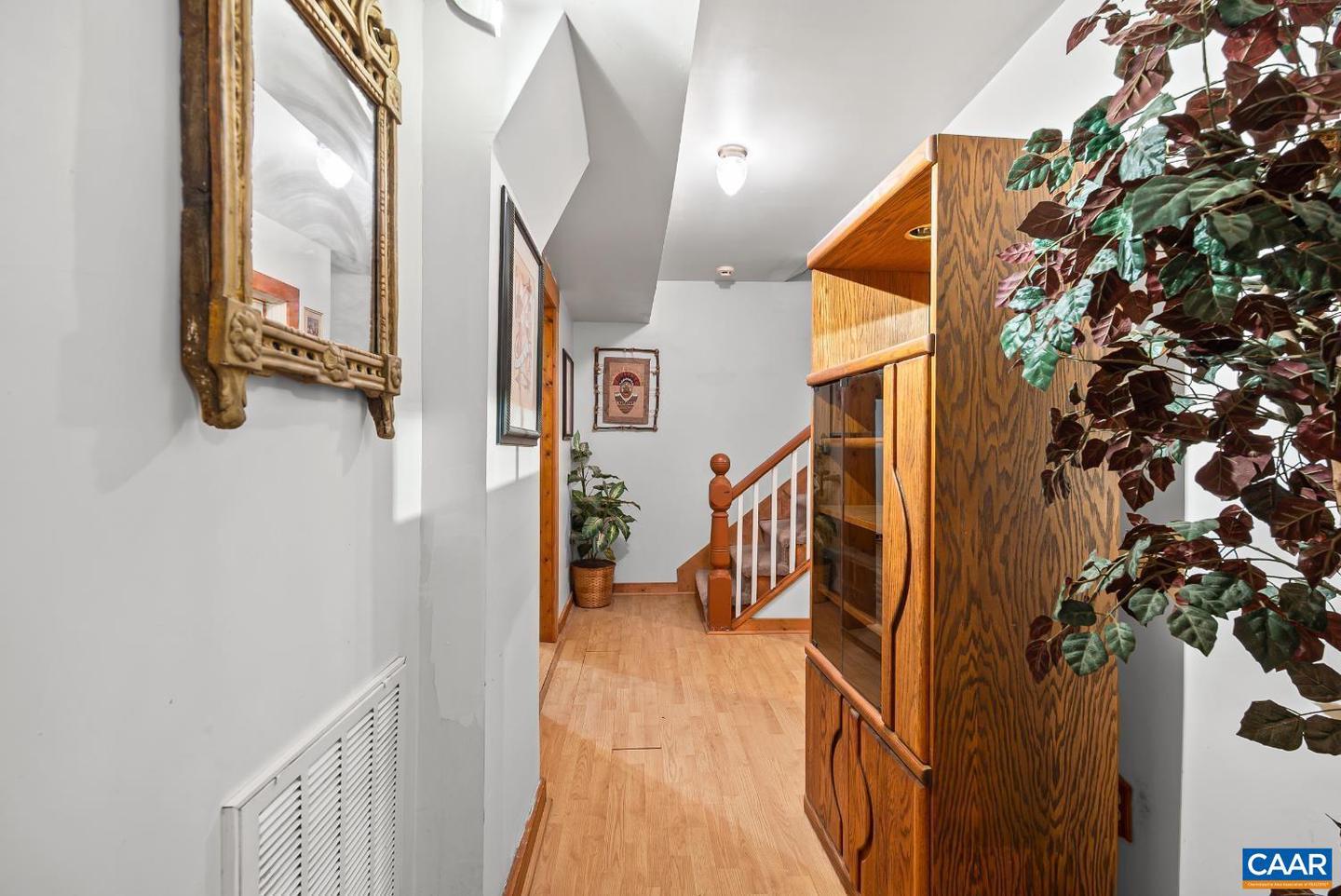 26 BRADDOCK LN, SHIPMAN, Virginia 22971, 3 Bedrooms Bedrooms, ,1 BathroomBathrooms,Residential,For sale,26 BRADDOCK LN,673617 MLS # 673617 26 BRADDOCK LN, SHIPMAN, Virginia 22971, 3 Bedrooms Bedrooms, ,1 BathroomBathrooms,Residential,For sale,26 BRADDOCK LN,673617 MLS # 673617