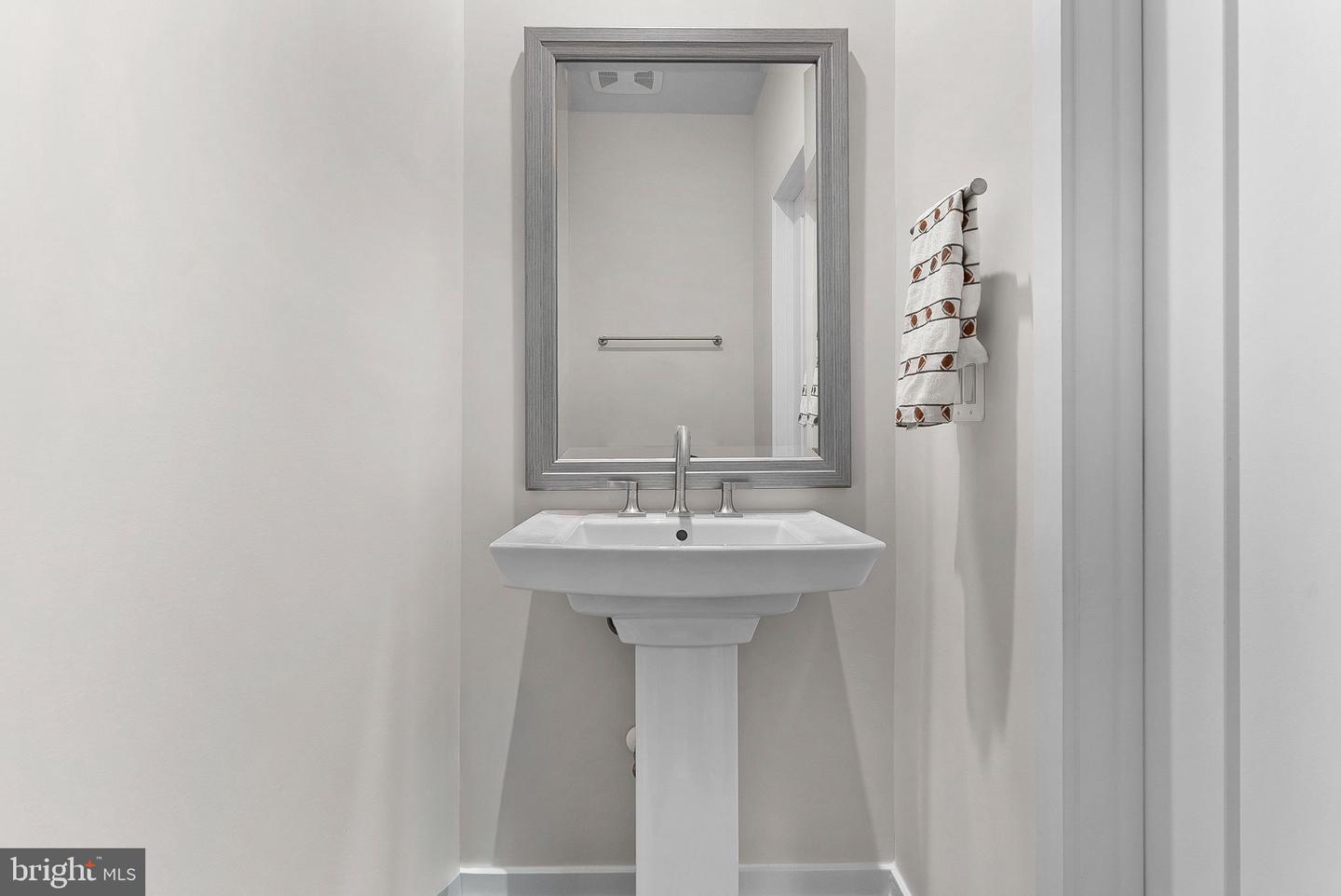 43486 WILCOX TER, ASHBURN, Virginia 20148, 4 Bedrooms Bedrooms, ,3 BathroomsBathrooms,Residential,For sale,43486 WILCOX TER,VALO2116624 MLS # VALO2116624