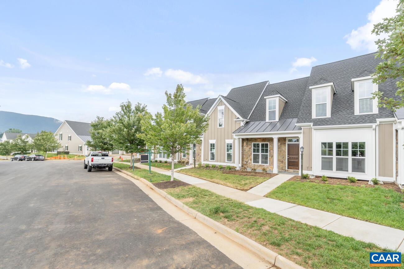 939 ADDLE HILL RD, CROZET, Virginia 22932, 4 Bedrooms Bedrooms, ,3 BathroomsBathrooms,Residential,For sale,939 ADDLE HILL RD,673623 MLS # 673623