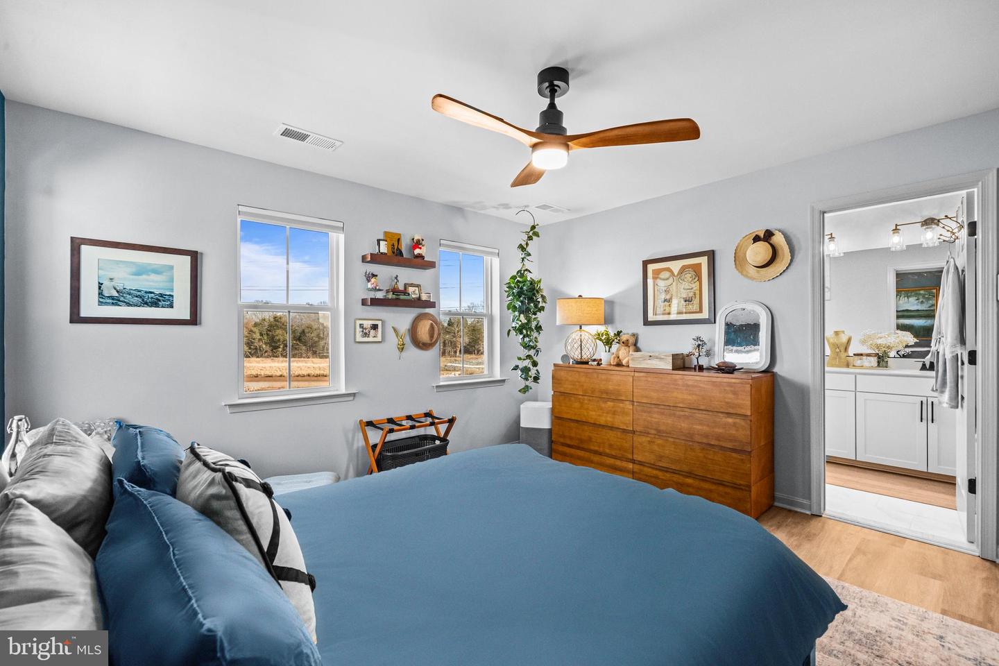 4137 FOXHAVEN DR, BEALETON, Virginia 22712, 4 Bedrooms Bedrooms, ,3 BathroomsBathrooms,Residential,For sale,4137 FOXHAVEN DR,VAFQ2020700 MLS # VAFQ2020700 4137 FOXHAVEN DR, BEALETON, Virginia 22712, 4 Bedrooms Bedrooms, ,3 BathroomsBathrooms,Residential,For sale,4137 FOXHAVEN DR,VAFQ2020700 MLS # VAFQ2020700