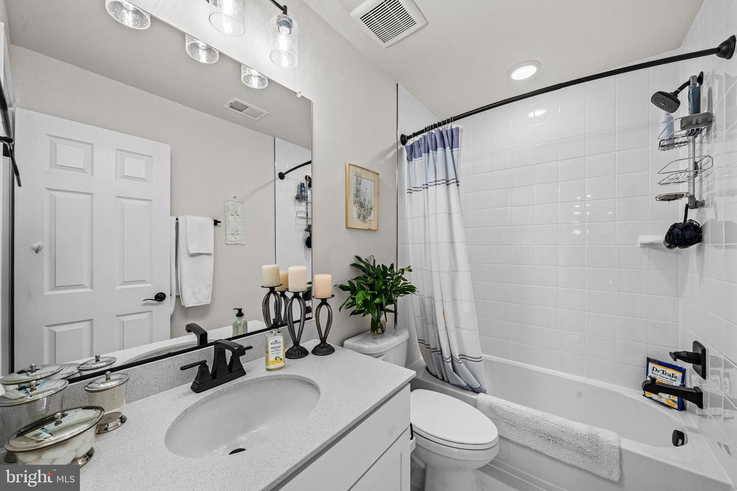 4137 FOXHAVEN DR, BEALETON, Virginia 22712, 4 Bedrooms Bedrooms, ,3 BathroomsBathrooms,Residential,For sale,4137 FOXHAVEN DR,VAFQ2020700 MLS # VAFQ2020700 4137 FOXHAVEN DR, BEALETON, Virginia 22712, 4 Bedrooms Bedrooms, ,3 BathroomsBathrooms,Residential,For sale,4137 FOXHAVEN DR,VAFQ2020700 MLS # VAFQ2020700