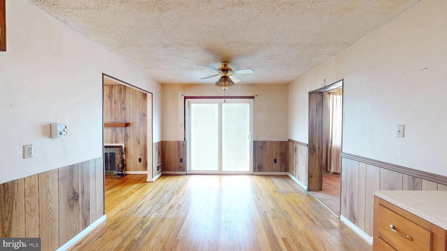 8624 PARLIAMENT DR, SPRINGFIELD, Virginia 22151, 4 Bedrooms Bedrooms, ,2 BathroomsBathrooms,Residential,For sale,8624 PARLIAMENT DR,VAFX2262814 MLS # VAFX2262814