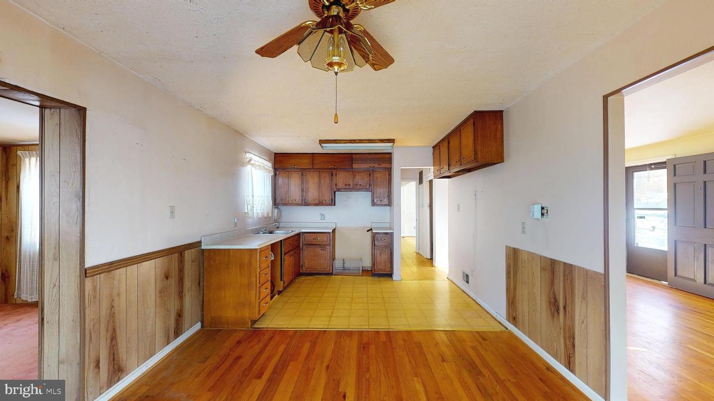 8624 PARLIAMENT DR, SPRINGFIELD, Virginia 22151, 4 Bedrooms Bedrooms, ,2 BathroomsBathrooms,Residential,For sale,8624 PARLIAMENT DR,VAFX2262814 MLS # VAFX2262814