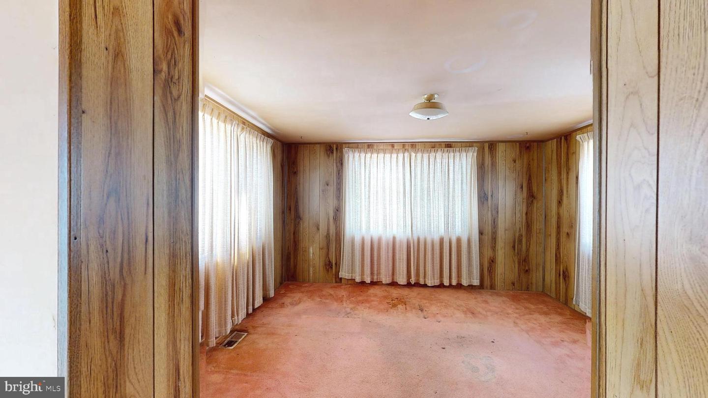 8624 PARLIAMENT DR, SPRINGFIELD, Virginia 22151, 4 Bedrooms Bedrooms, ,2 BathroomsBathrooms,Residential,For sale,8624 PARLIAMENT DR,VAFX2262814 MLS # VAFX2262814