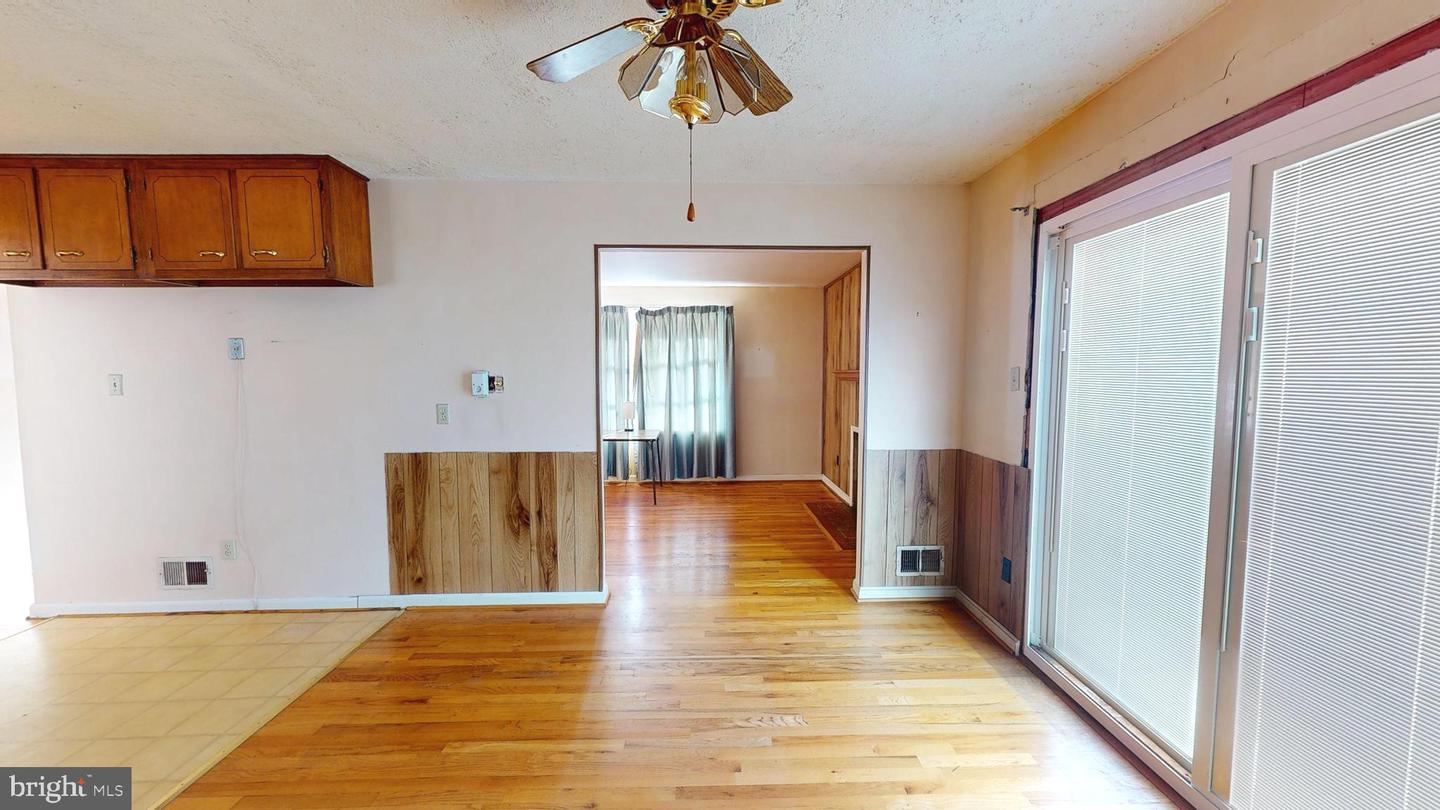 8624 PARLIAMENT DR, SPRINGFIELD, Virginia 22151, 4 Bedrooms Bedrooms, ,2 BathroomsBathrooms,Residential,For sale,8624 PARLIAMENT DR,VAFX2262814 MLS # VAFX2262814