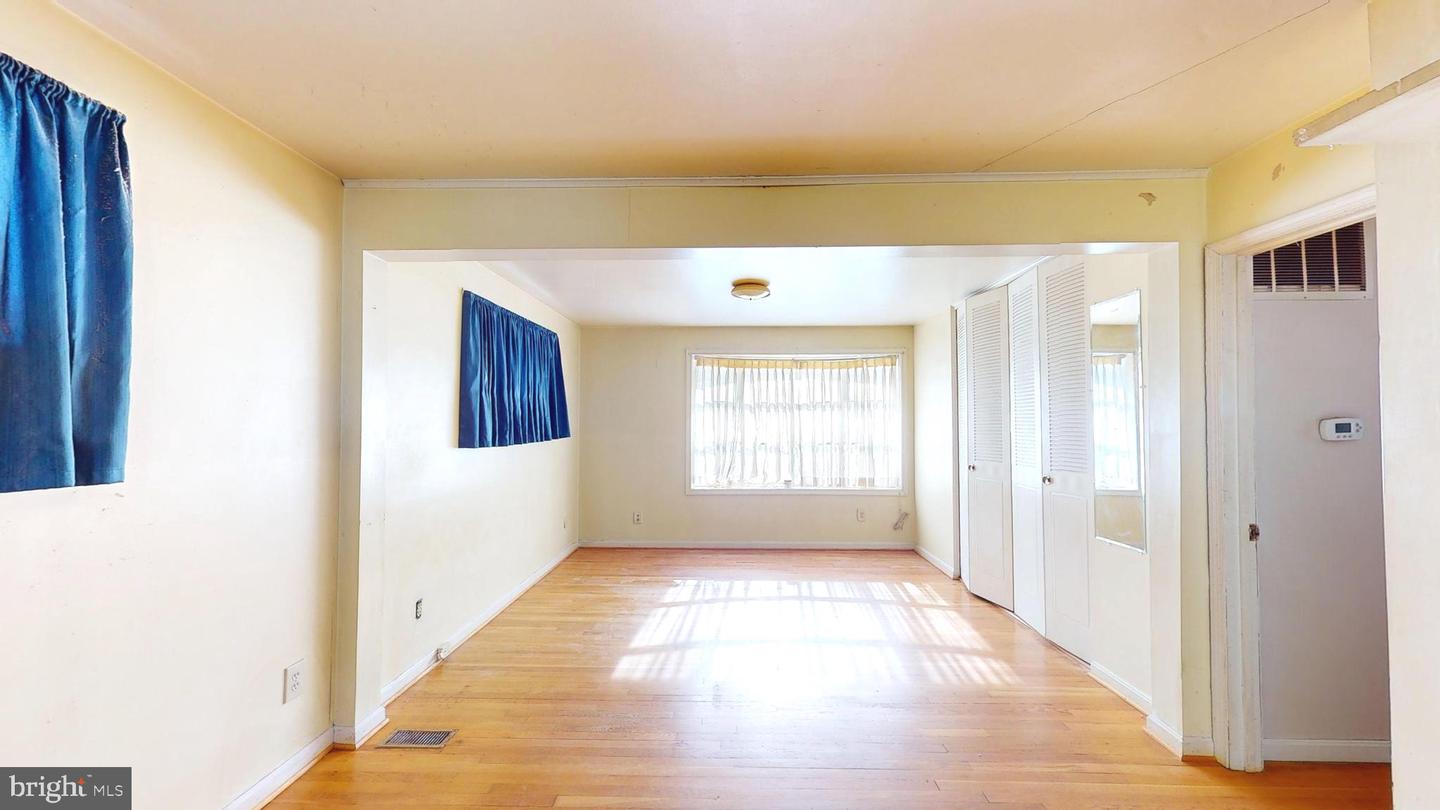 8624 PARLIAMENT DR, SPRINGFIELD, Virginia 22151, 4 Bedrooms Bedrooms, ,2 BathroomsBathrooms,Residential,For sale,8624 PARLIAMENT DR,VAFX2262814 MLS # VAFX2262814