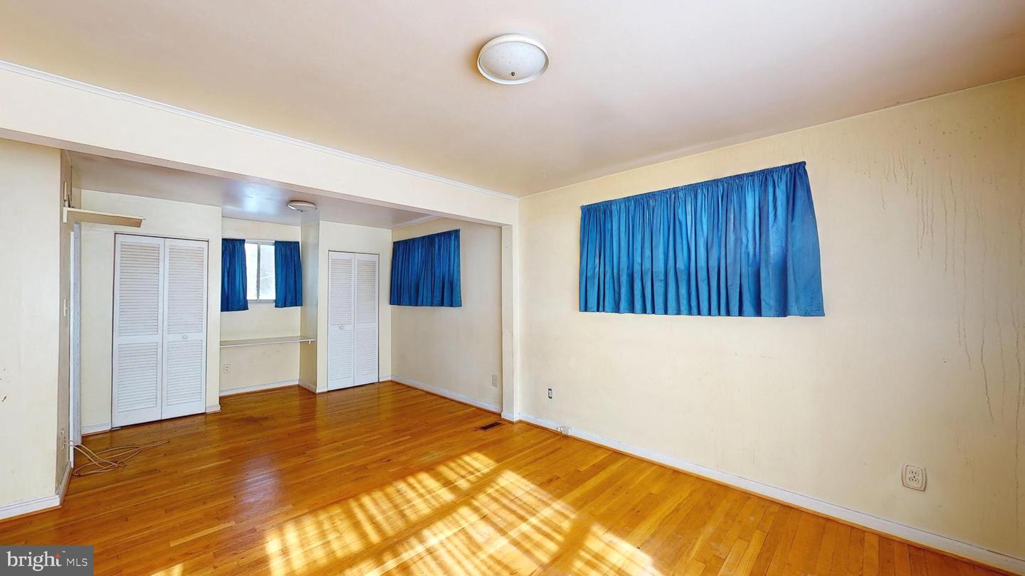 8624 PARLIAMENT DR, SPRINGFIELD, Virginia 22151, 4 Bedrooms Bedrooms, ,2 BathroomsBathrooms,Residential,For sale,8624 PARLIAMENT DR,VAFX2262814 MLS # VAFX2262814