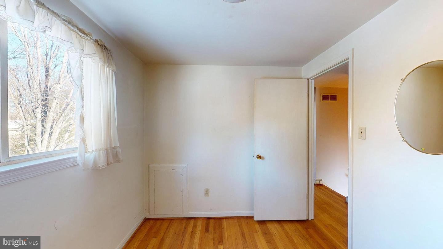 8624 PARLIAMENT DR, SPRINGFIELD, Virginia 22151, 4 Bedrooms Bedrooms, ,2 BathroomsBathrooms,Residential,For sale,8624 PARLIAMENT DR,VAFX2262814 MLS # VAFX2262814