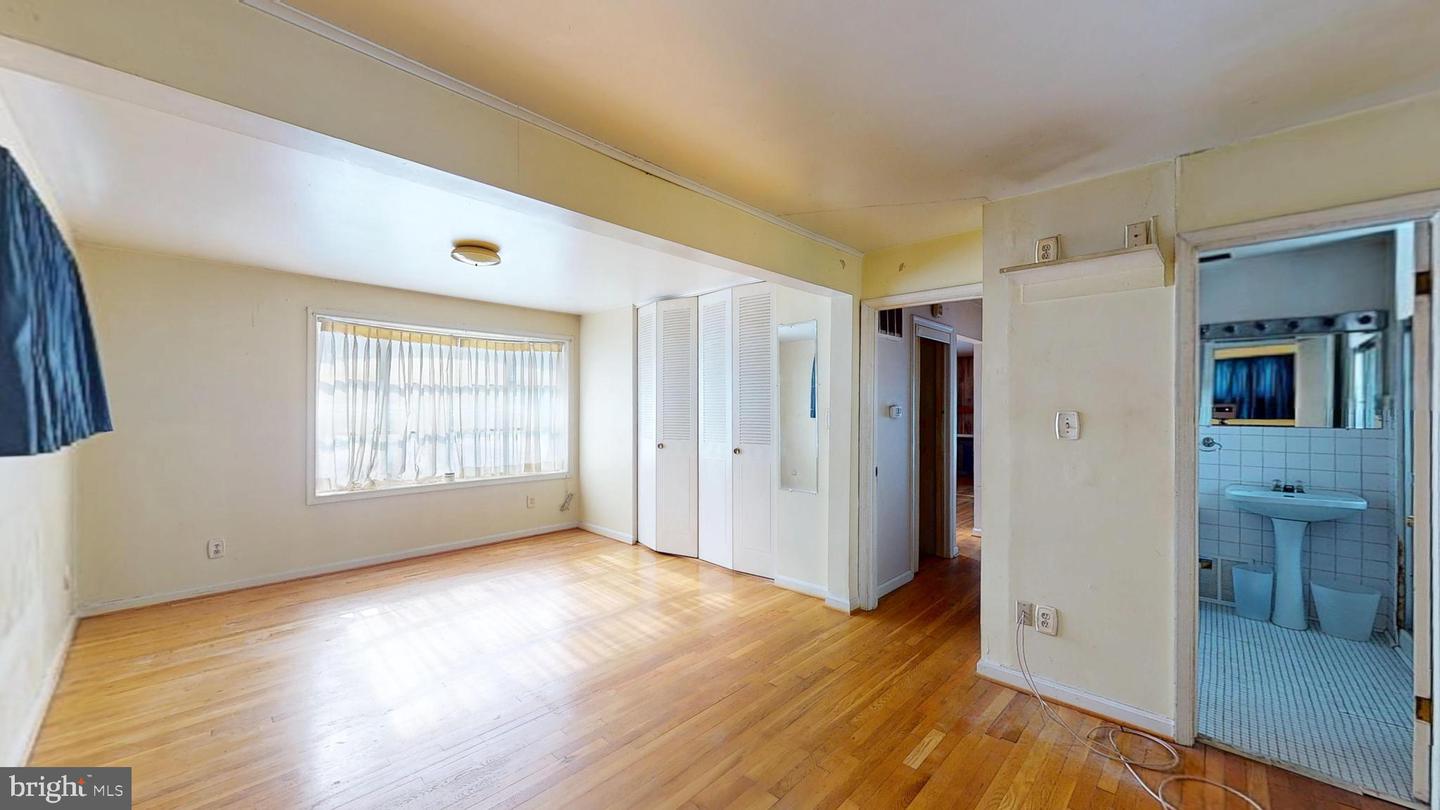 8624 PARLIAMENT DR, SPRINGFIELD, Virginia 22151, 4 Bedrooms Bedrooms, ,2 BathroomsBathrooms,Residential,For sale,8624 PARLIAMENT DR,VAFX2262814 MLS # VAFX2262814