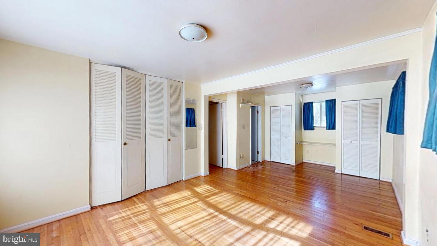 8624 PARLIAMENT DR, SPRINGFIELD, Virginia 22151, 4 Bedrooms Bedrooms, ,2 BathroomsBathrooms,Residential,For sale,8624 PARLIAMENT DR,VAFX2262814 MLS # VAFX2262814