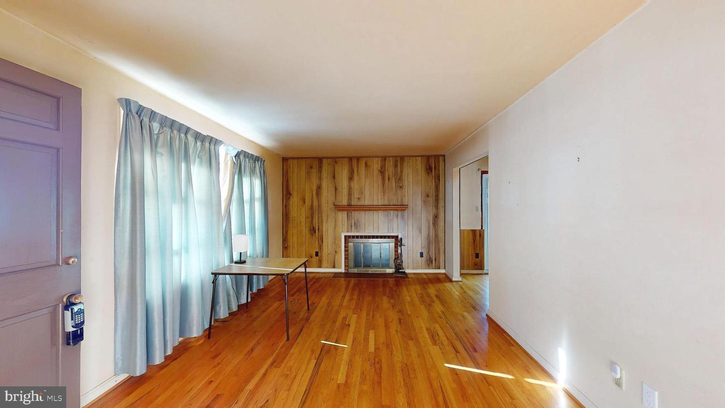 8624 PARLIAMENT DR, SPRINGFIELD, Virginia 22151, 4 Bedrooms Bedrooms, ,2 BathroomsBathrooms,Residential,For sale,8624 PARLIAMENT DR,VAFX2262814 MLS # VAFX2262814