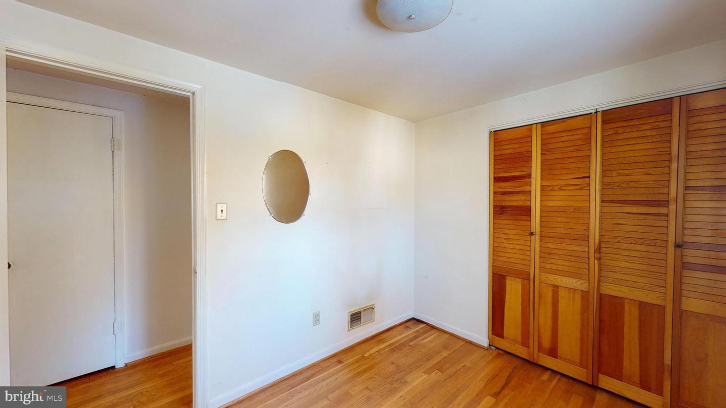 8624 PARLIAMENT DR, SPRINGFIELD, Virginia 22151, 4 Bedrooms Bedrooms, ,2 BathroomsBathrooms,Residential,For sale,8624 PARLIAMENT DR,VAFX2262814 MLS # VAFX2262814