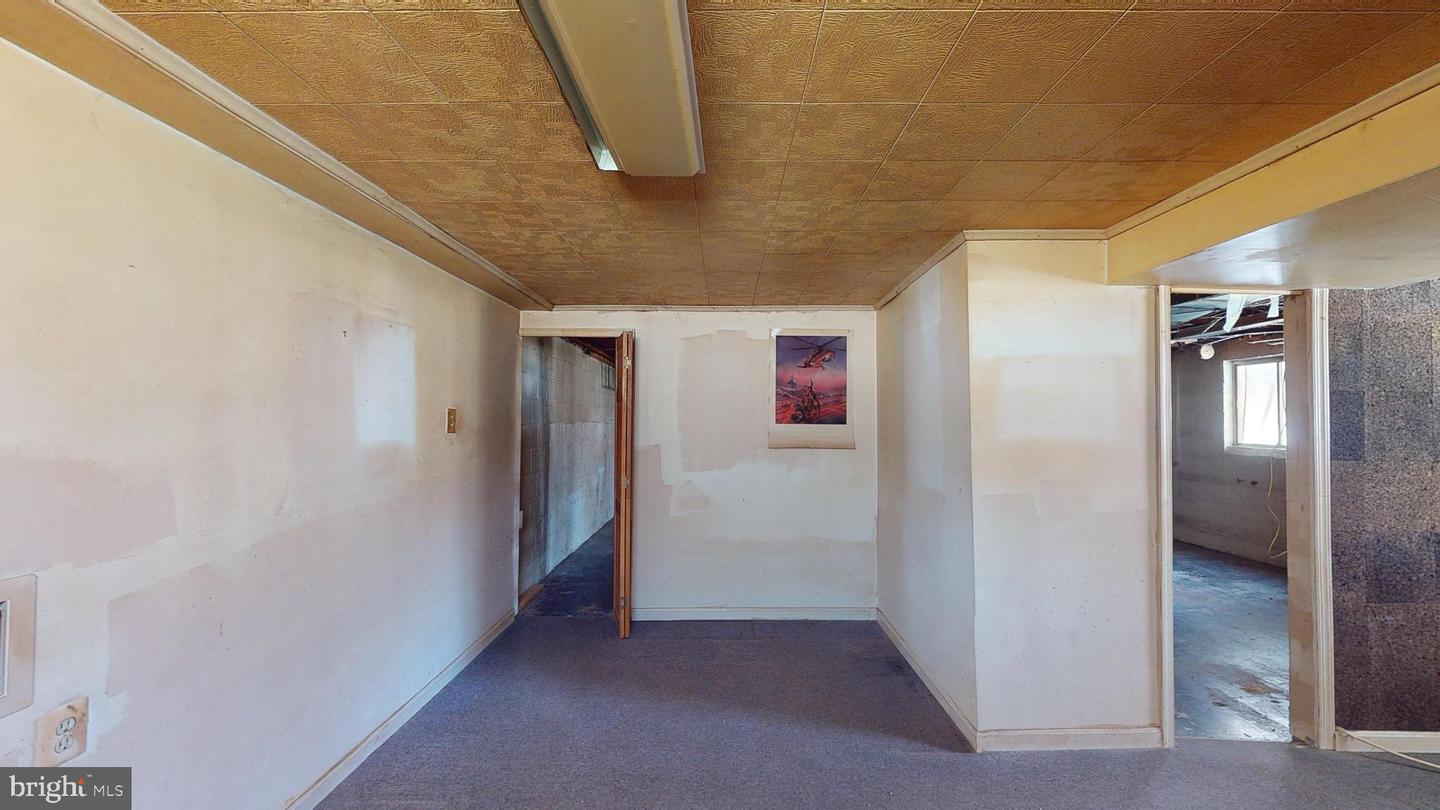 8624 PARLIAMENT DR, SPRINGFIELD, Virginia 22151, 4 Bedrooms Bedrooms, ,2 BathroomsBathrooms,Residential,For sale,8624 PARLIAMENT DR,VAFX2262814 MLS # VAFX2262814