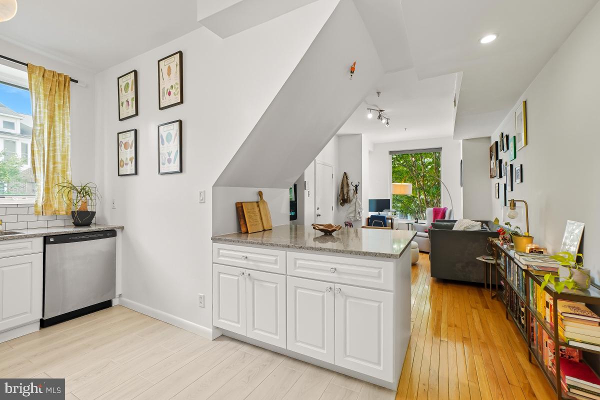 1458 FAIRMONT ST NW #2, WASHINGTON, District Of Columbia 20009, 2 Bedrooms Bedrooms, ,1 BathroomBathrooms,Residential,For sale,1458 FAIRMONT ST NW #2,DCDC2230778 MLS # DCDC2230778 1458 FAIRMONT ST NW #2, WASHINGTON, District Of Columbia 20009, 2 Bedrooms Bedrooms, ,1 BathroomBathrooms,Residential,For sale,1458 FAIRMONT ST NW #2,DCDC2230778 MLS # DCDC2230778